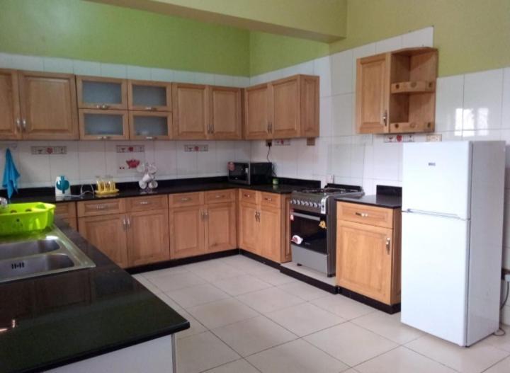Palatine Apartments Makindye Kizungu, 캄팔라 외부 사진